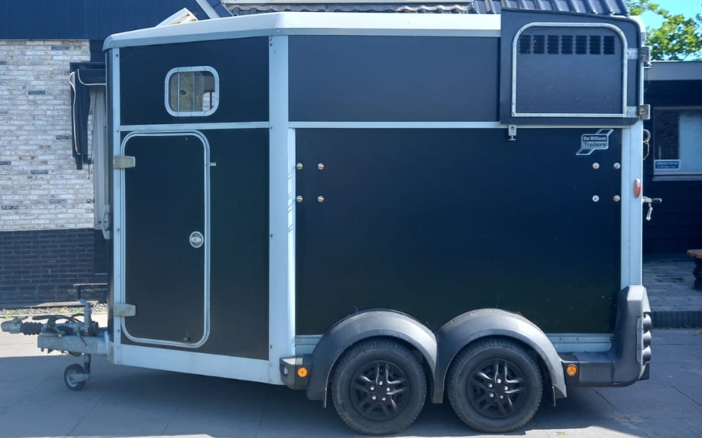 Horse trailer